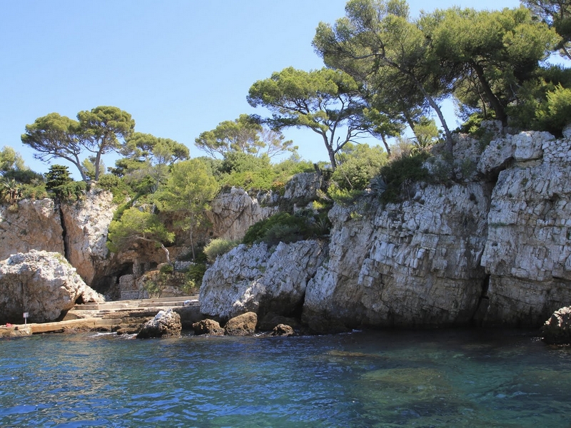 The Cap d’Antibes and its beaches